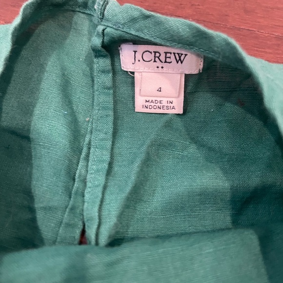 guc J. Crew factory mercantile Green linen sleveless top with White Embroidery 4 - Picture 4 of 9